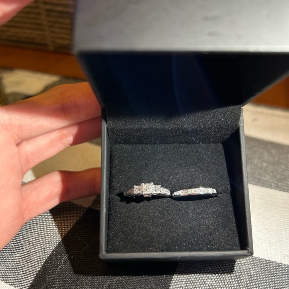 Kay jewelers engagement and wedding band - Picture 2 of 6